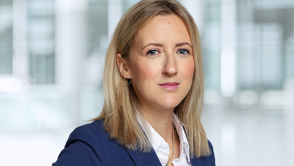 Maria Strotkötter - setzt nicht nur als Bereichsleiterin Finanzen bei der IDEAL-Versicherung auf Teamfähigkeit