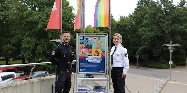 Hamburger Polizei hisst Regenbogenflagge und setzt Kampagne gegen Gewalt an queeren Menschen fort