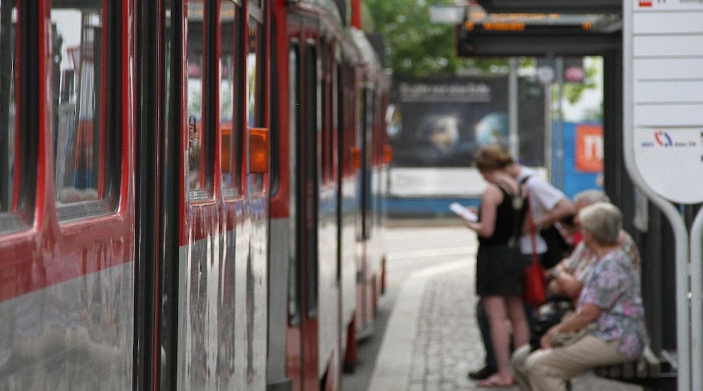 SPD kritisiert Waffenverbot im Nahverkehr als unzureichend