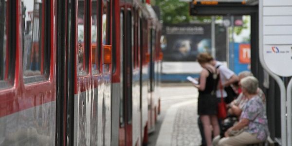 SPD kritisiert Waffenverbot im Nahverkehr als unzureichend