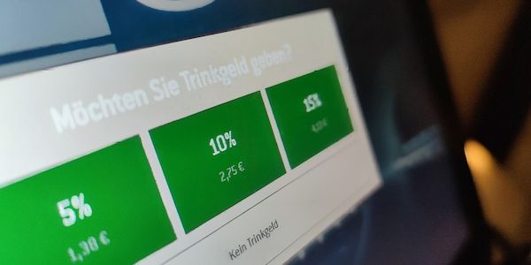 Kartenzahlungen nehmen stetig zu