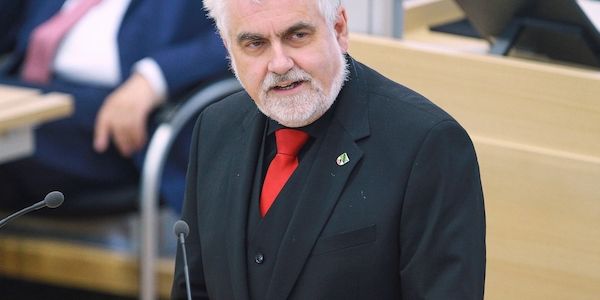 Sachsen-Anhalts Energieminister will mehr Freileitungen