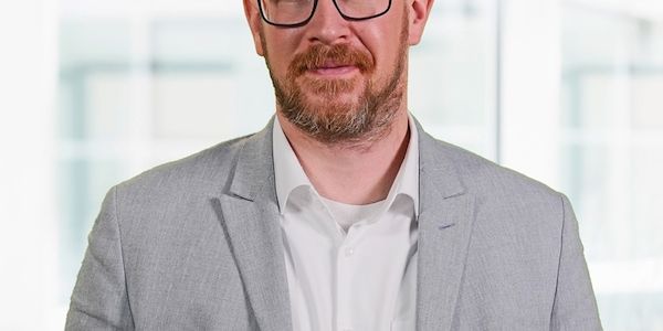 Heiße Gefahr im Auto - Was für Kinder und Tiere schnell lebensgefährlich werden kann