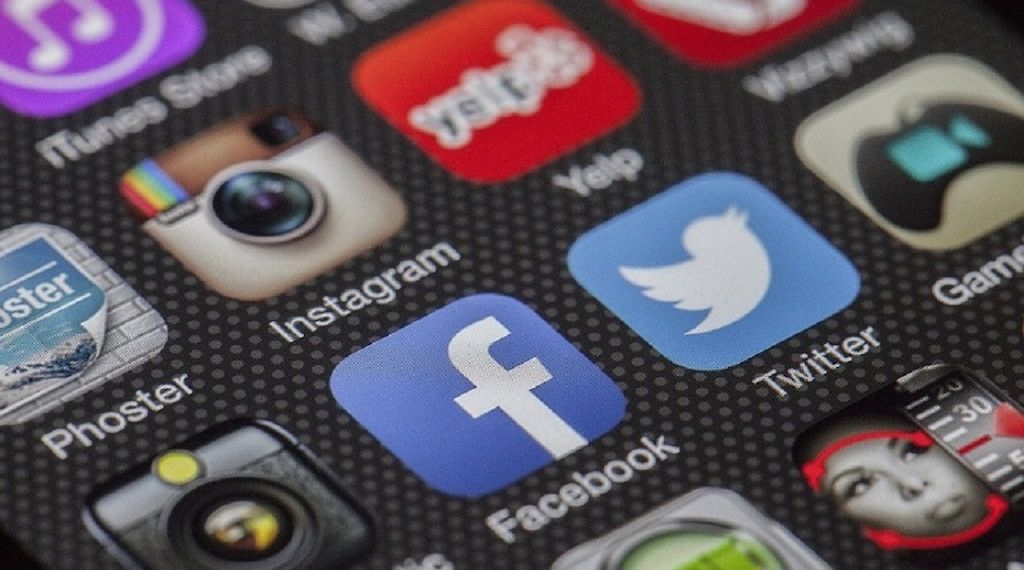 Internet-Verbot ist keine Lösung - ARAG IT-Experten über Kinder im World Wide Web