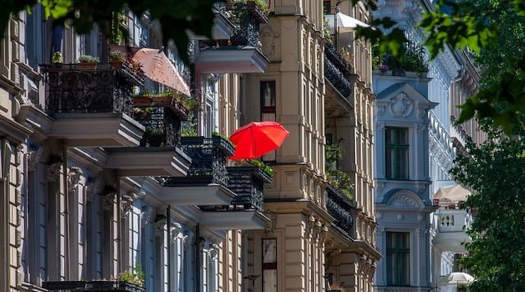 Experten über Grenzen beim Spaß auf Balkon und Terrasse
