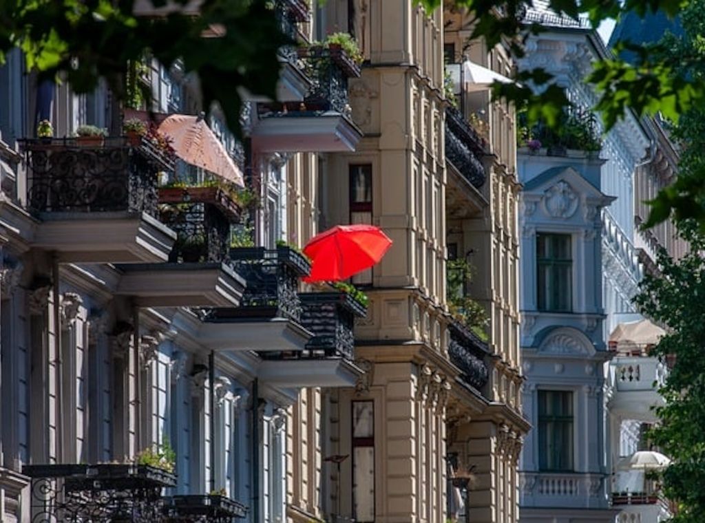 Experten über Grenzen beim Spaß auf Balkon und Terrasse