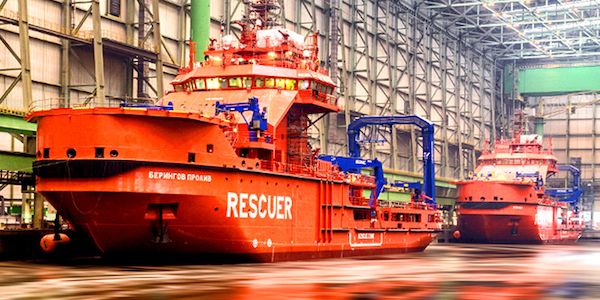Decksbelag Typ MARINE auf zwei Bergungs- und Rettungsschiffen für den Einsatz in der Arktis