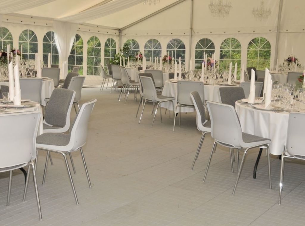 EXPO-tent - der Kunststoffboden für Festzelte und Party-Zelte