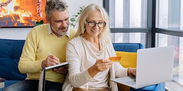 KI beim Online-Shopping immer wichtiger:  Unternehmen rüsten auf