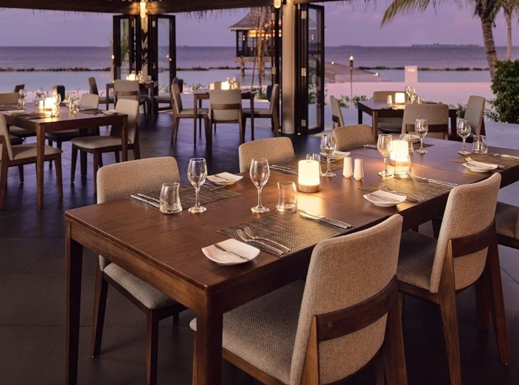 Jetzt wird’s prickelnd im Nova Maldives. Nicolas Maillart, eines der ältesten Champagnergüter, zu Gast in einem der jüngsten Resorts