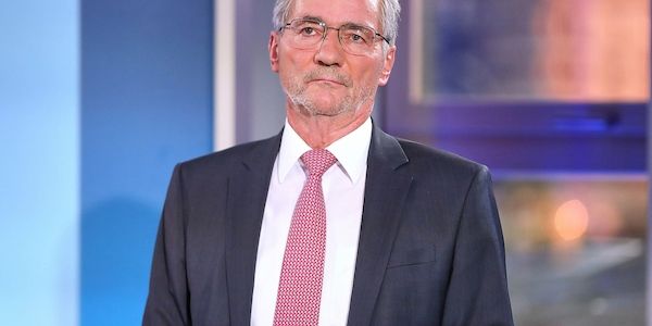 SPD-Historiker nennt Platzecks Moskau-Reisen "politische Dummheit"