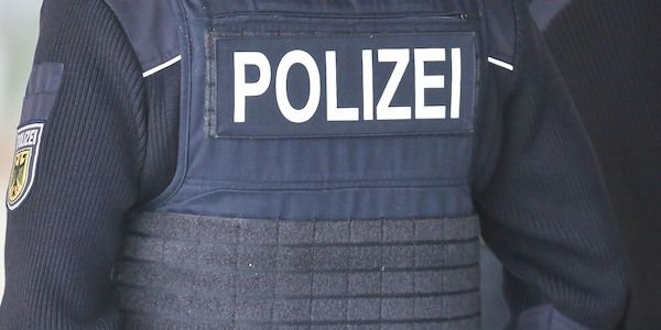 Bundespolizei nimmt mutmaßlichen bewaffneten Drogenhändler in Berlin fest