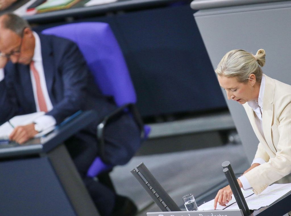 Ipsos: AfD und Union wieder gleichauf
