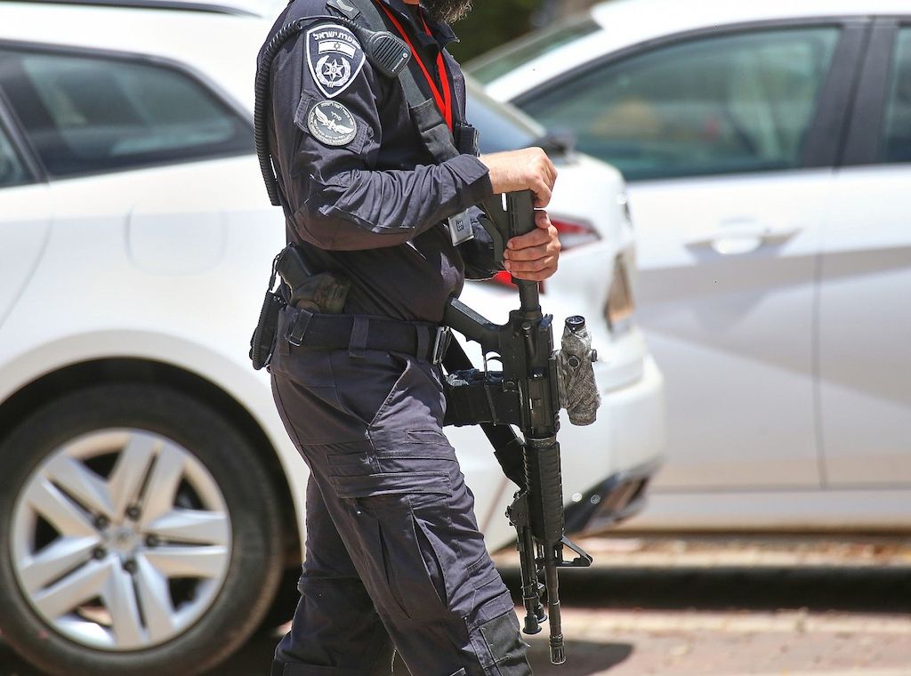 CSU meldet wegen Waffen-Stopp an Israel Gesprächsbedarf bei Merz an