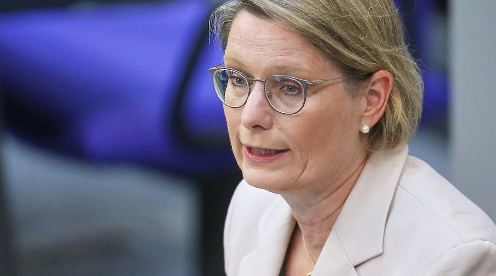 Hubig will Terroristen und ausländische Spione härter bestrafen