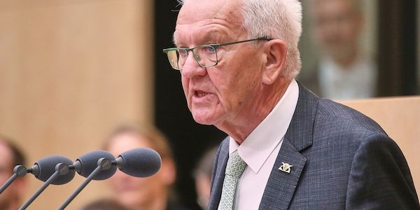 Kretschmann fordert von Arbeitern "jetzt mal ranklotzen"