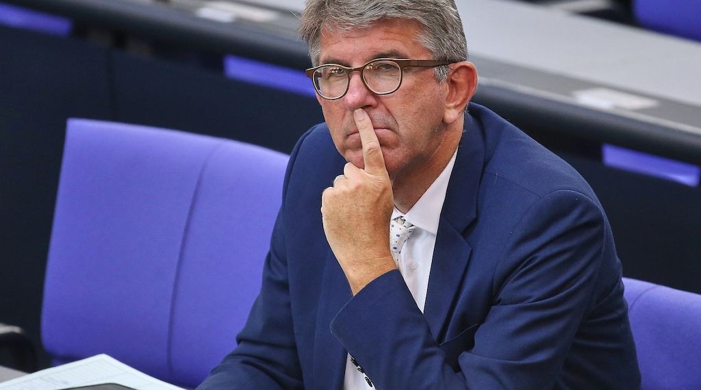 Kritik an "Kulturkampf-Minister" Weimer wegen Genderverbots