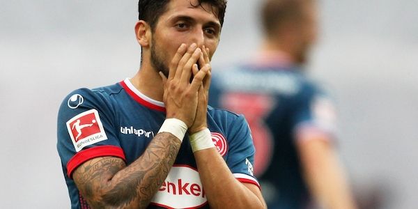 2. Bundesliga: Bielefeld zerlegt Düsseldorf nach Platzverweis