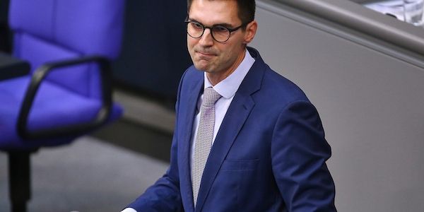Regierungsfraktionen drängen auf Stromsteuersenkung für alle