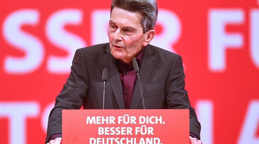 Mützenich fordert scharfe Reaktion auf Trumps Atomdrohungen
