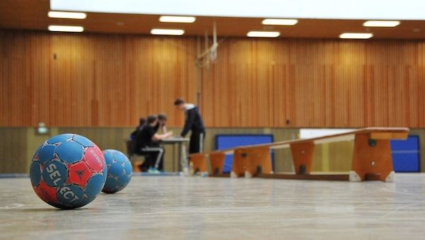 ARAG: Verletzungen im Sport - Was kann man bei einer Verletzung tun
