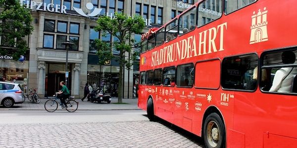 ARAG: Was man bei Stadtrundfahrten und Verkaufs-Ausflügen beachten sollte