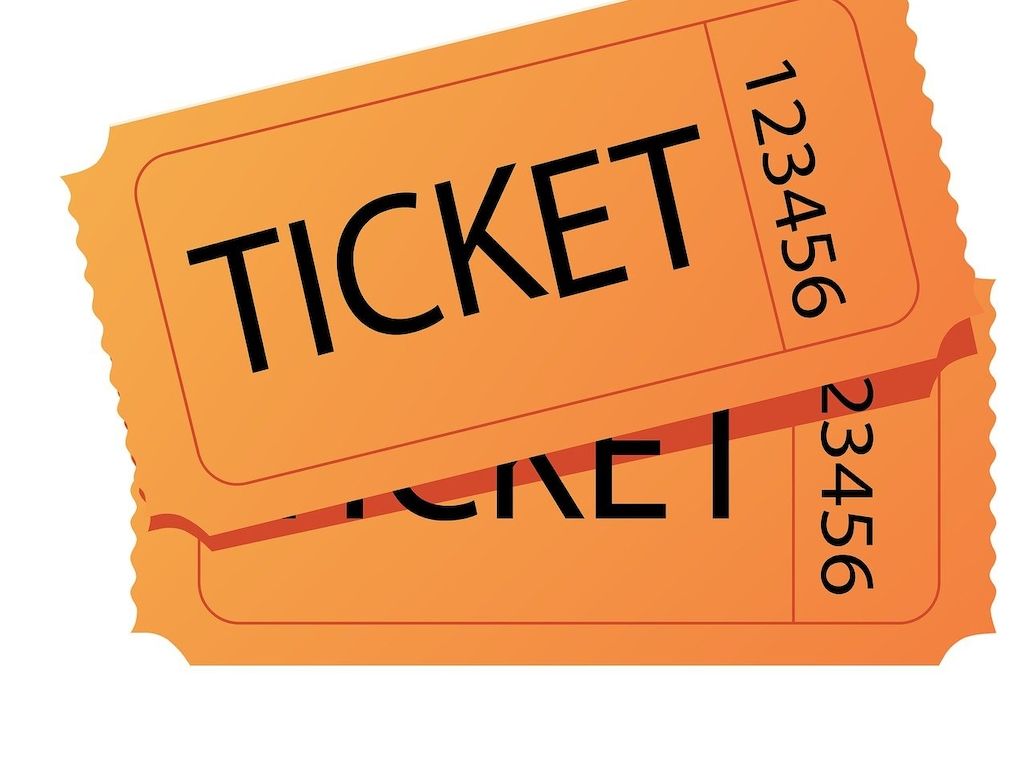 ARAG: Was beim Ticketkauf gilt und welche Versicherungen sinnvoll sein können