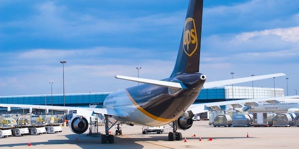 ARAG: Was man bei einer Flugbuchung in den Urlaub wissen sollte