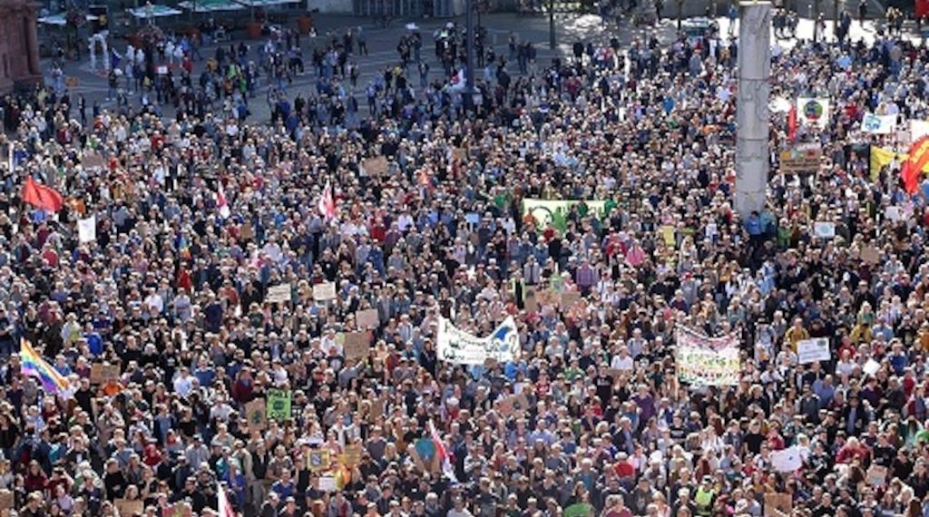 ARAG: Experten über Recht und Pflichten von Arbeitnehmern während eines Streiks