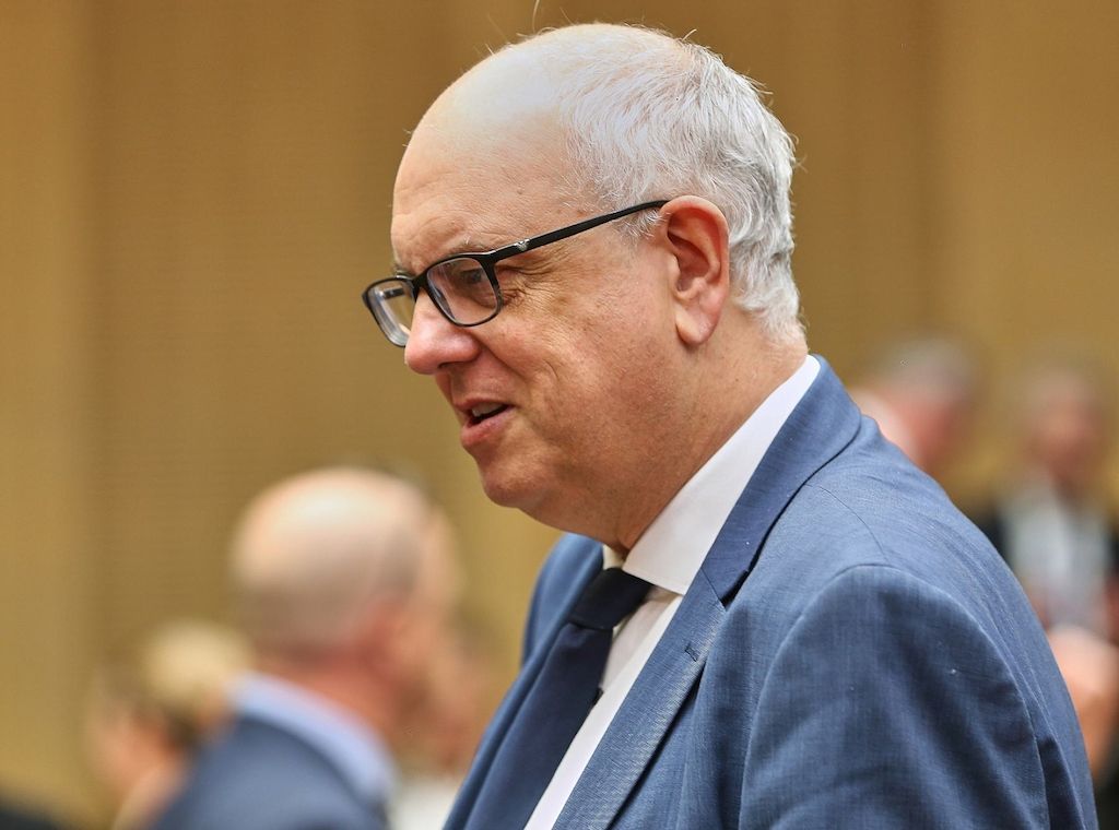 Bovenschulte mahnt in Debatte über Gender-Verbot zur Mäßigung