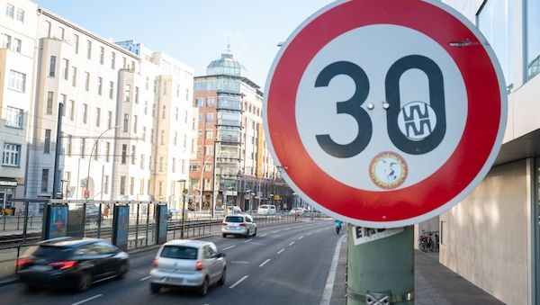 Berliner-Senat beschließt kommende Woche Aufhebung von Tempolimits