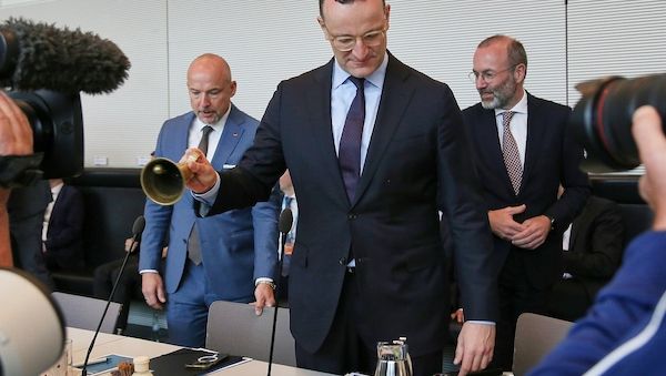 Waffenembargo: Unionsfraktionschefs wollen Gespräch mit Merz