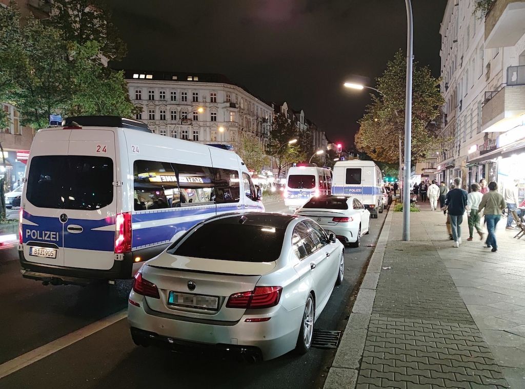 Mann nach Schüssen auf zwei Männer in Berlin festgenommen