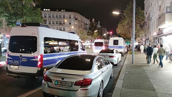 Mann nach Schüssen auf zwei Männer in Berlin festgenommen