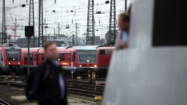 Lokführer freuen sich über Entlassung von Bahnchef Lutz