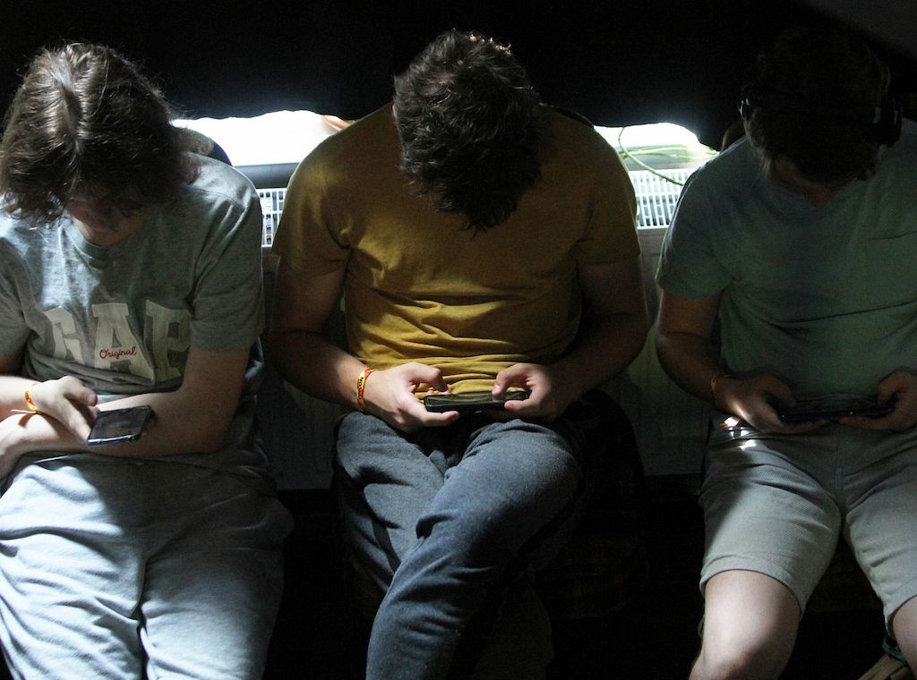 Prien plant Kommission für Social-Media-Regeln für Jugendliche