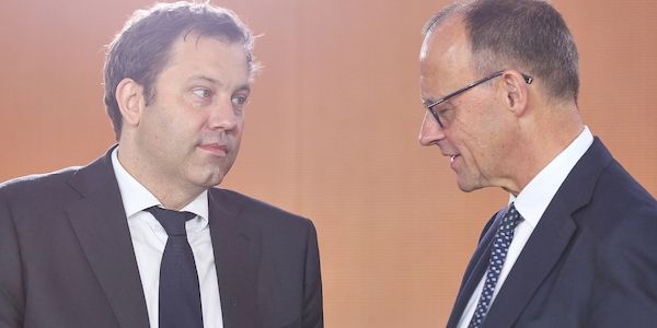 Klingbeil lobt Merz-Initiative vor Trump-Putin-Treffen
