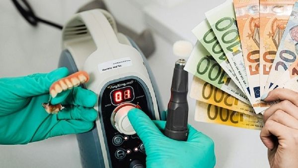 Karies verursacht in Deutschland jedes Jahr Kosten in Milliardenhöhe für Zahnersatz