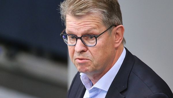 Stegner gegen "Wettbewerb" um Truppenpräsenz in der Ukraine
