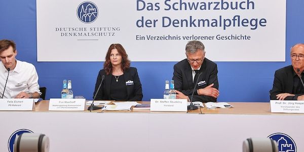 Erstes "Schwarzbuch der Denkmalpflege" veröffentlicht