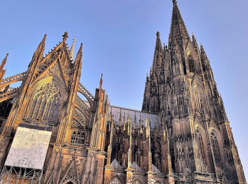 Köln baut Radweg an Rheinuferstraße aus