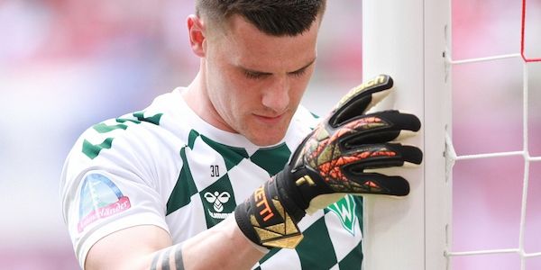 Eintracht Frankfurt verpflichtet Torwart Michael Zetterer
