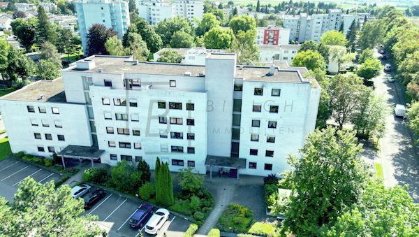 3,5-Zimmer-Erdgeschosswohnung mit Südwest-Loggia und Tiefgaragenstellplatz