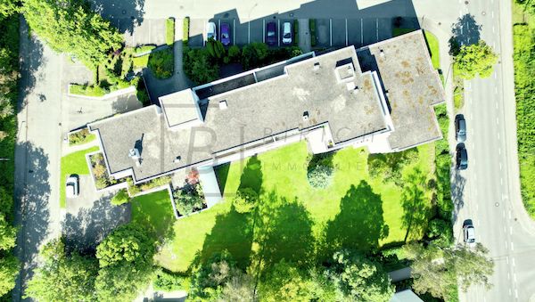 Attraktive 3,5-Zimmer-Erdgeschosswohnung mit sonniger Südwest-Loggia und Tiefgaragenstellplatz