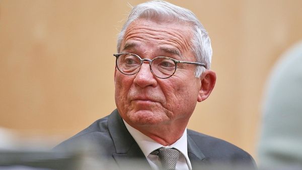 Strobl zeigt Anteilnahme nach tödlichem Angriff auf Polizeibeamten