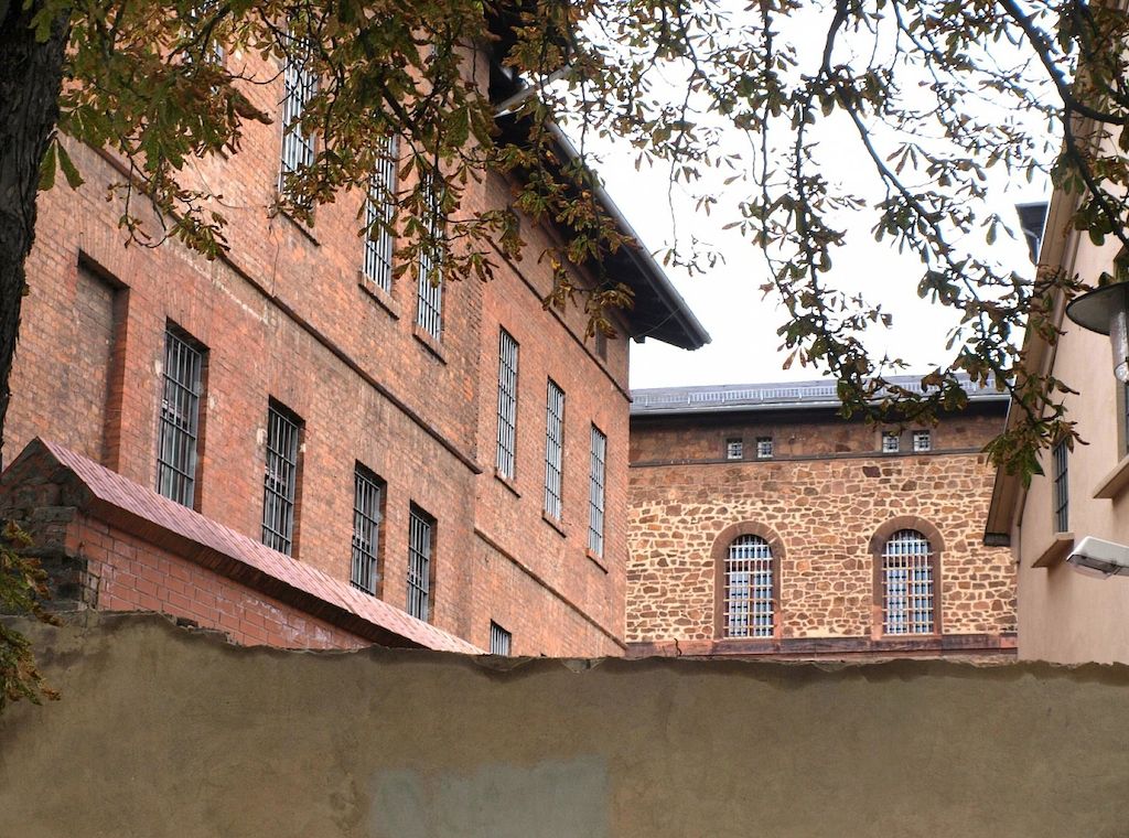 Ersatzfreiheitsstrafen belasten Gefängnisse