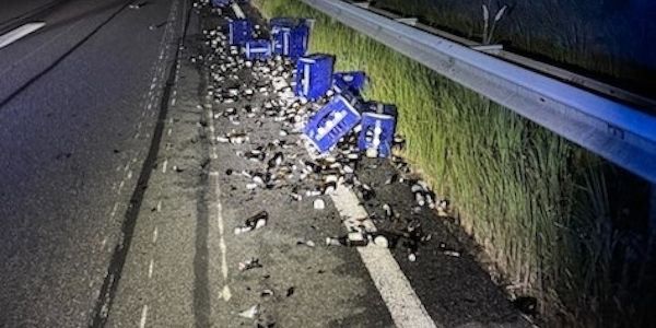 Alkoholisierter Lkw-Fahrer verursacht auf A1 Unfall mit 200.000 Euro Schaden