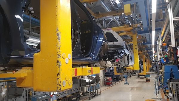 Stimmung in deutscher Wirtschaft etwas besser