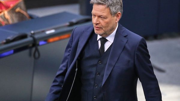 Habeck gibt Bundestagsmandat zurück
