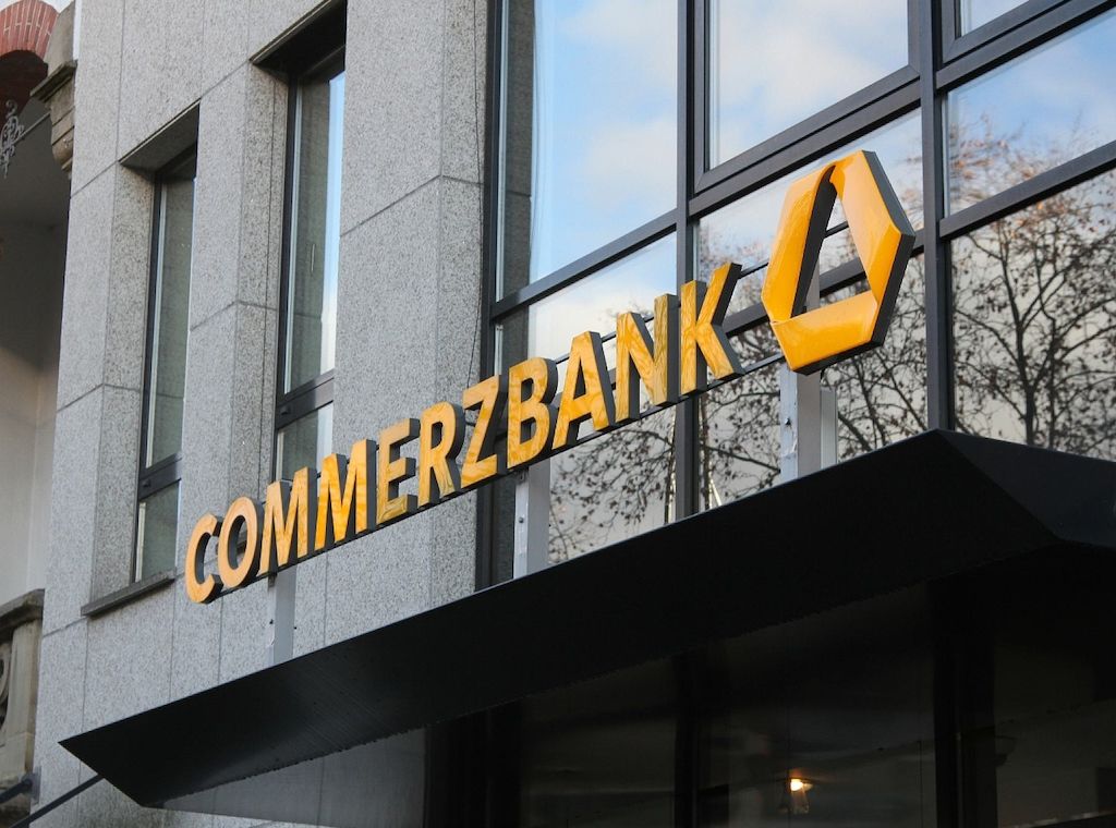 Bericht: Commerzbank steht kurz vor Einigung über Stellenabbau